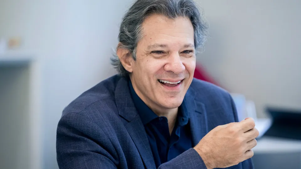 Haddad promete corrigir texto da reforma tributária e não taxar fundos imobiliários