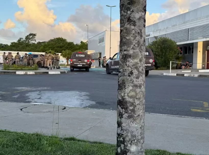 Confronto entre PM e suspeitos termina com 12 mortos