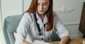 Imposto de Renda: médicos podem recuperar valores pagos indevidamente