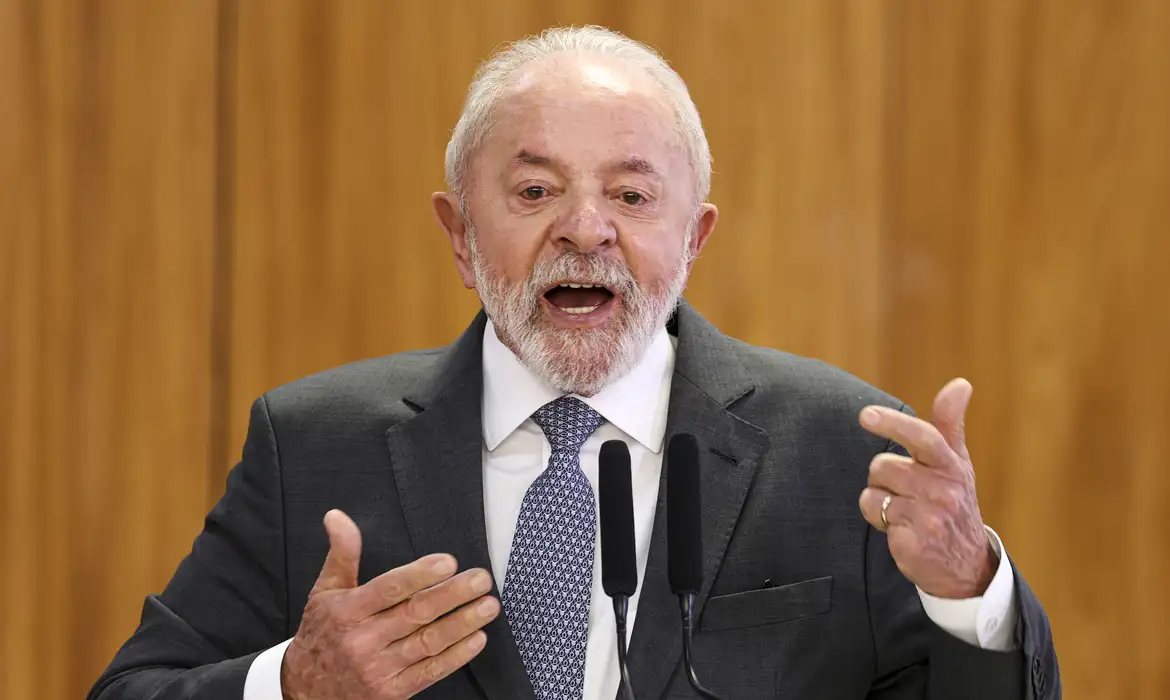 Lula condena assentamentos na Palestina