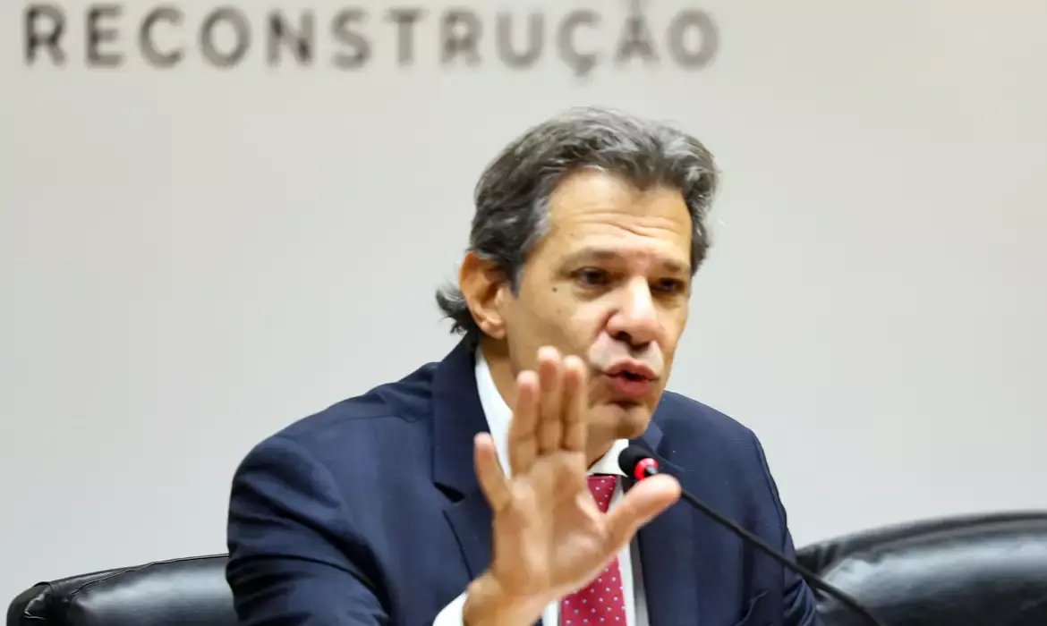 Lula pediu para AGU analisar decisão do Congresso sobre o IOF, diz Fernando Haddad