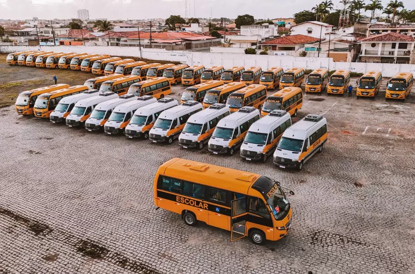 Semed vistoria e libera 250 ônibus escolares para circulação