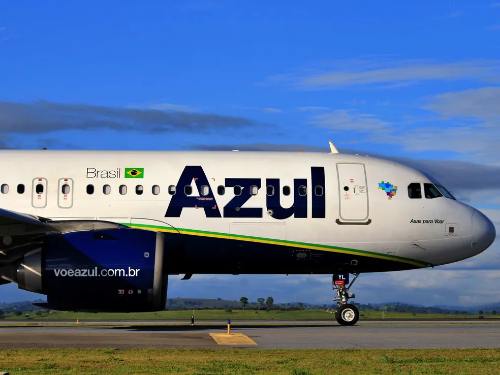 Avião rumo a Alagoas faz pouso emergencial em Brasília após problemas técnicos
