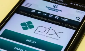 Banco Central suspende três instituições do Pix após ataque cibernético