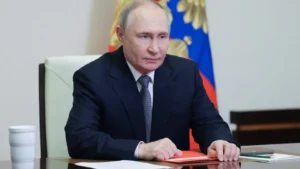 Putin diz aos BRICS que modelo de globalização liberal
