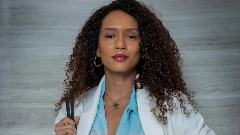 Taís Araujo posa com novo visual de Raquel em ‘Vale Tudo’: ‘Cuidar da própria imagem’