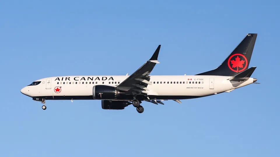 Governo intervém e encerra greve na Air Canada; voos devem ser retomados na noite de domingo