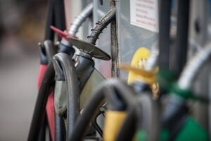Mistura de etanol na gasolina e de biodiesel no diesel aumenta