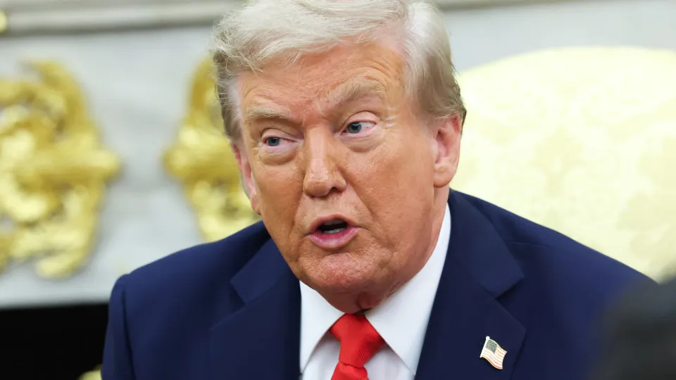 Todos querem o fim da guerra, diz Trump ao lado de Zelenski