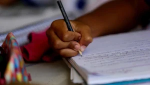 Vagas na área de educação fazem o desemprego ser o menor já registrado