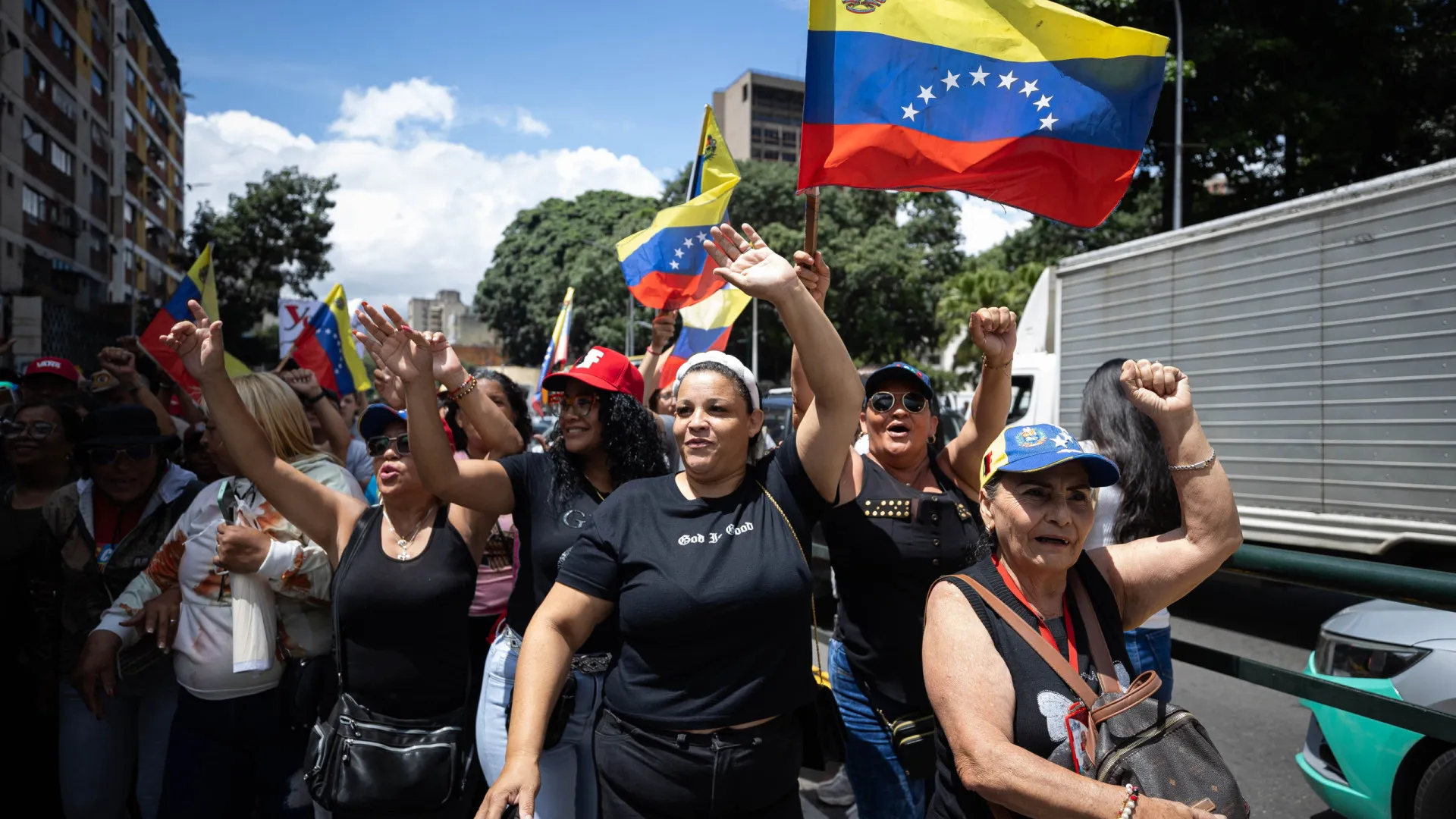 Maduro defende que nenhuma disputa com EUA "justifica conflito militar"