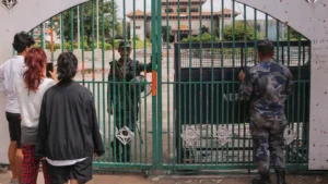 Presidente do Nepal dissolve Parlamento e convoca eleições após protestos