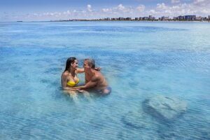 Feriados de 2015 devem movimentar mais de R$ 355 milhões no turismo de AL