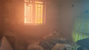 Homem ficou 2h preso em incêndio em Hong Kong: