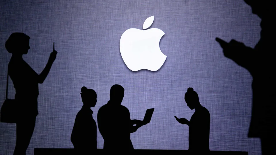 Apple quer festejar 20 anos do iPhone com design futurista