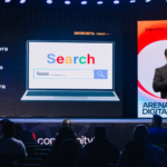 No Arena Digitalks, Tucco expôs as três verdades que todo líder precisa encarar no digital: o mercado só compra o que vê, só confia no que encontra e só considera quem aparece