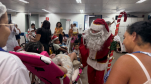 Festa de Natal no HGE leva magia e diversão para crianças internadas » Alagoas Notícia Boa
