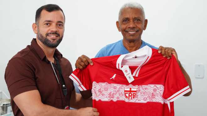 Doador celebra 60ª doação de sangue e ganha homenagem do Hemoal » Alagoas Notícia Boa