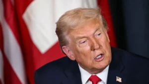 Sob pressão de ações do ICE, Trump diz estar