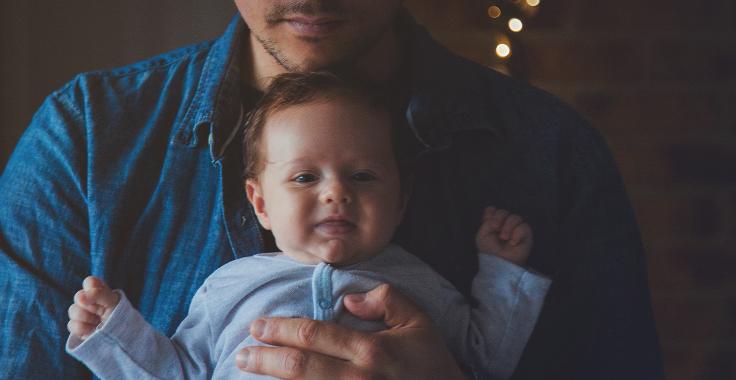 Projeto aumenta de 20 para 30 dias a licença-paternidade no Programa Empresa Cidadã