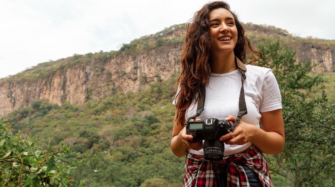 Guia para Mulheres que Viajam Sozinhas reúne orientações para turismo mais seguro e inclusivo » Alagoas Notícia Boa