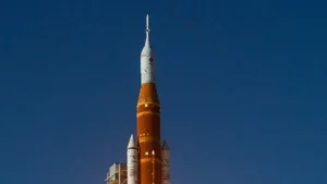 Banheiro da Artemis II dá problema novamente e tripulação precisa usar sacos de coleta de urina