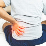 Pedras nos rins podem ser silenciosas e dar sinais ignorados; entenda