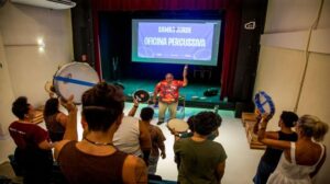 Samba da Periferia leva oficina percussiva e debate sobre fé e cultura » Alagoas Notícia Boa