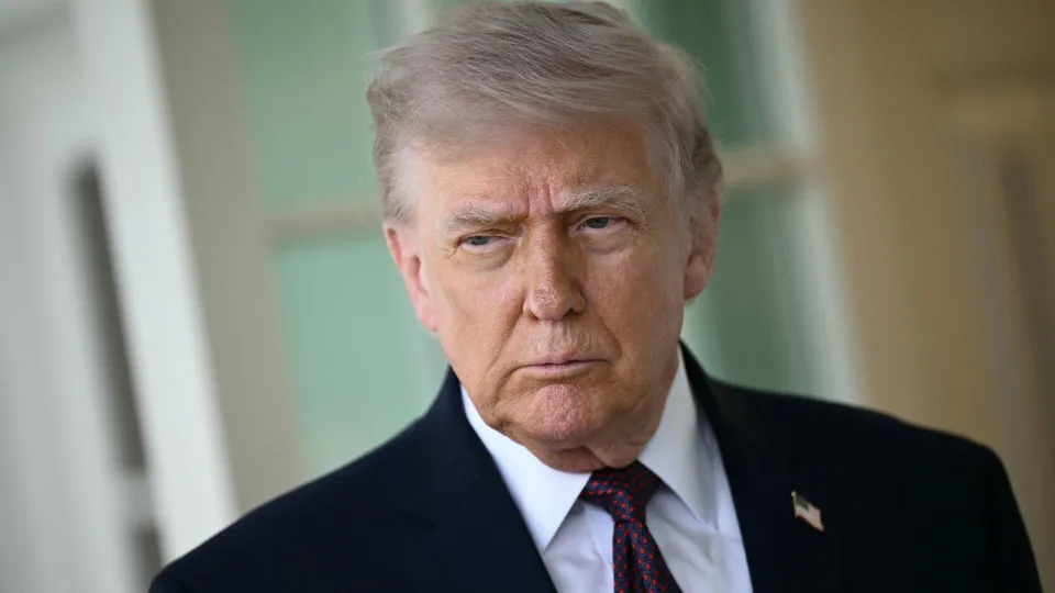 Justiça dos EUA barra Receita de avançar em cobranças fiscais contra Trump