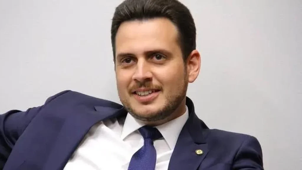 Nivaldo Albuquerque Neto eleito e Paulão suplente