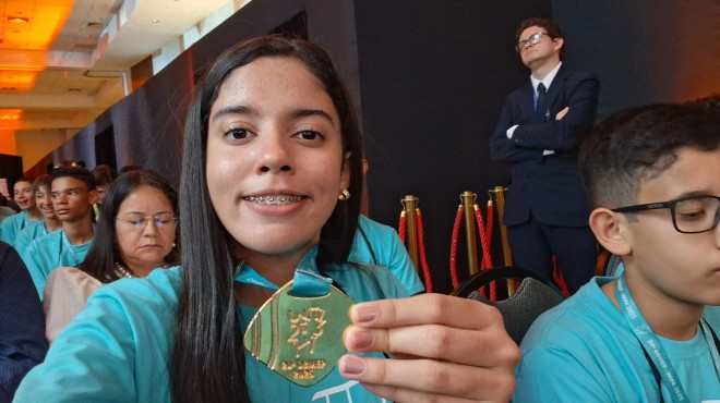 Alagoana de 14 anos faz história com bicampeonato de ouro na OBMEP » Alagoas Notícia Boa