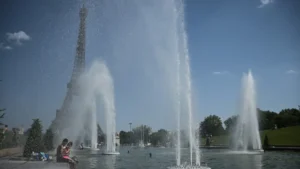 França registra noite mais quente da história e 40 mortes por afogamento