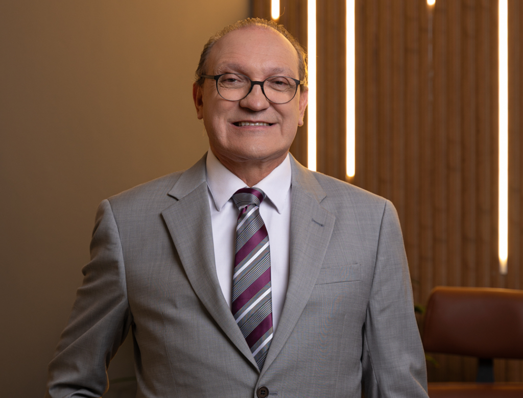 Dr. Luís Rocha