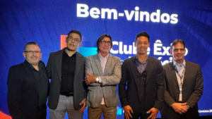 Janguiê Diniz, Celso Rodrigues, Rodrigo Minotauro, Ricardo Oliveira e Sérgio Murilo recebem empresários durante mais uma edição do Clube Êxito de Negócios, realizada no Restaurante Assador, em São Paulo.