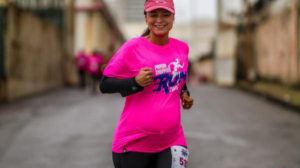 Um ano após competir grávida, professora encara 10 km com o filho na torcida » Alagoas Notícia Boa