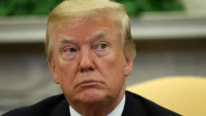 Trump rejeita limitar IA e critica governança global da tecnologia