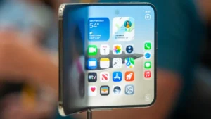 Terá de esperar por 2027 para conseguir comprar o iPhone Duo